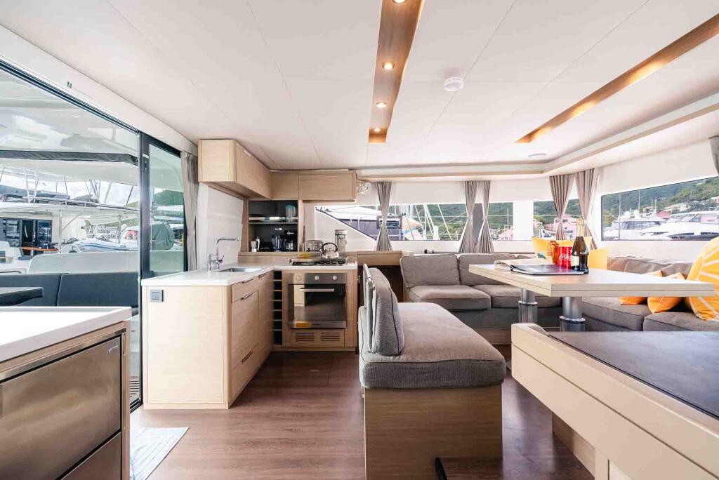 Lagoon 51 OW Moondance