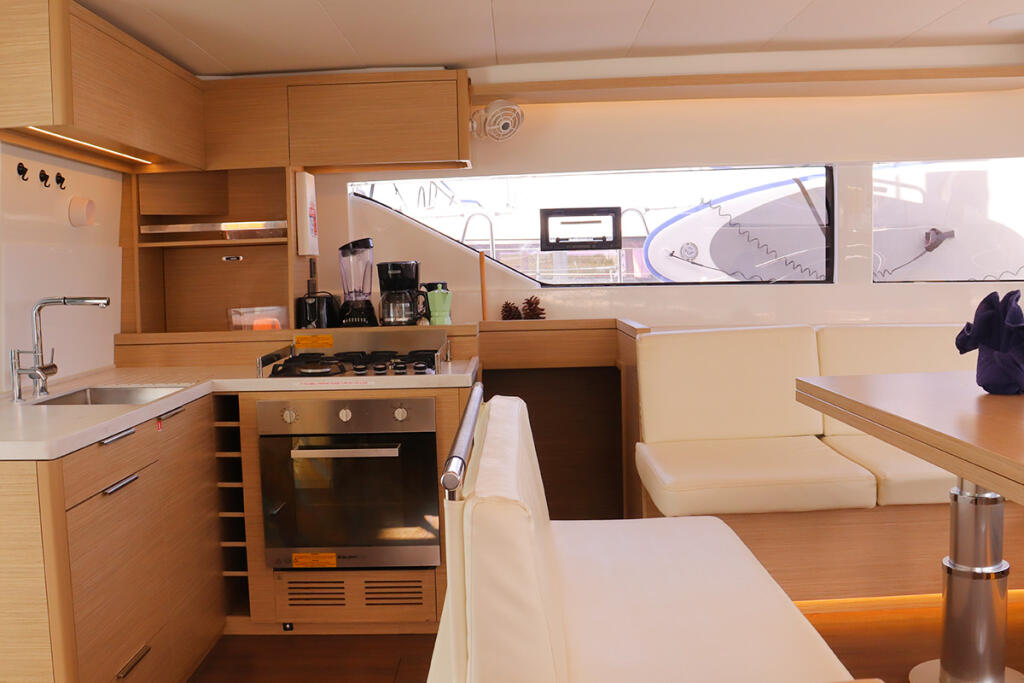 Lagoon 51 Escapade