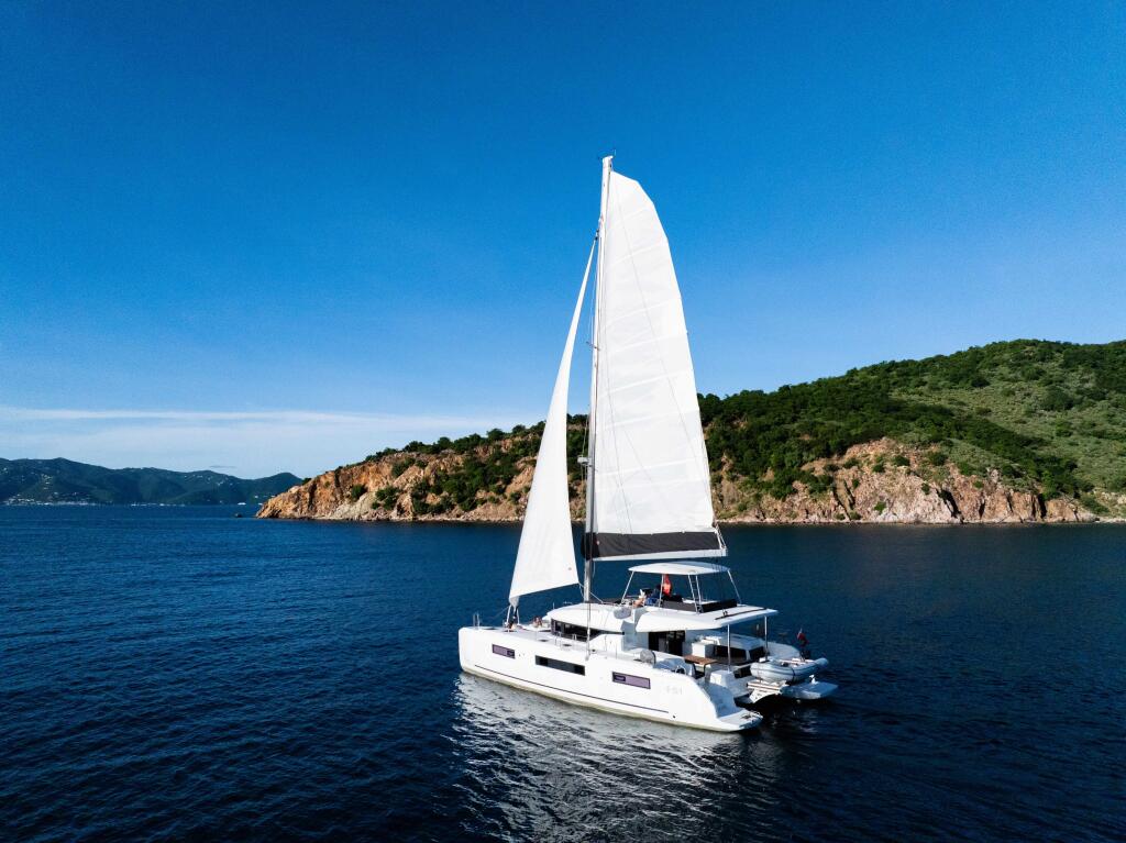 Lagoon 51 Slinky Malinki