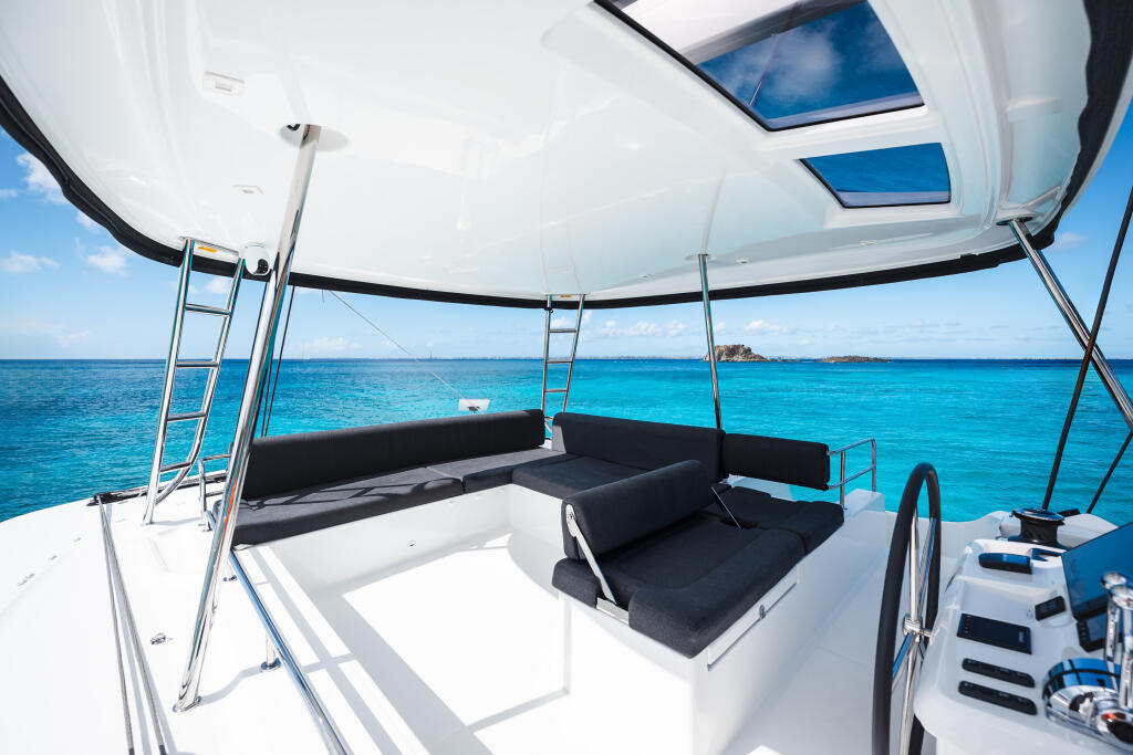 Lagoon 51 Athena Blu