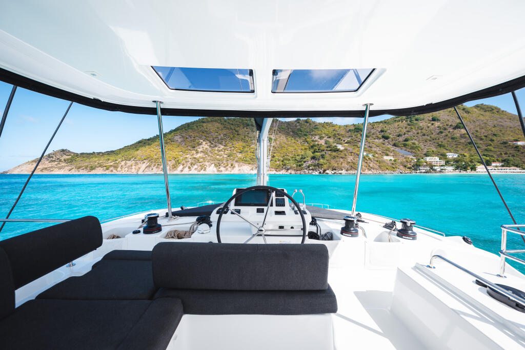 Lagoon 51 Athena Blu