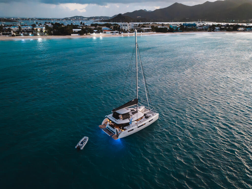Lagoon 51 Athena Blu