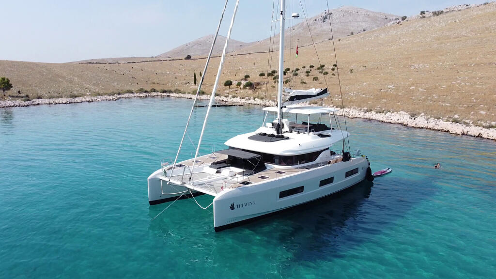Lagoon 55 Tri Wing