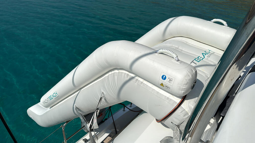 Lagoon 55 Tri Wing