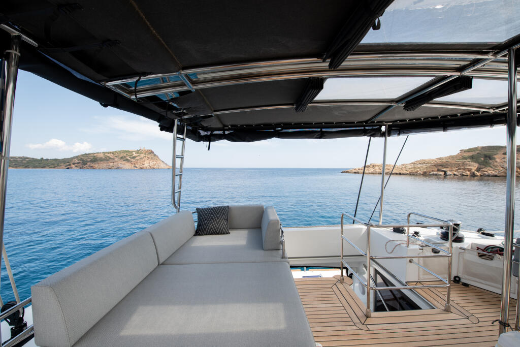 Lagoon 560 For Sail