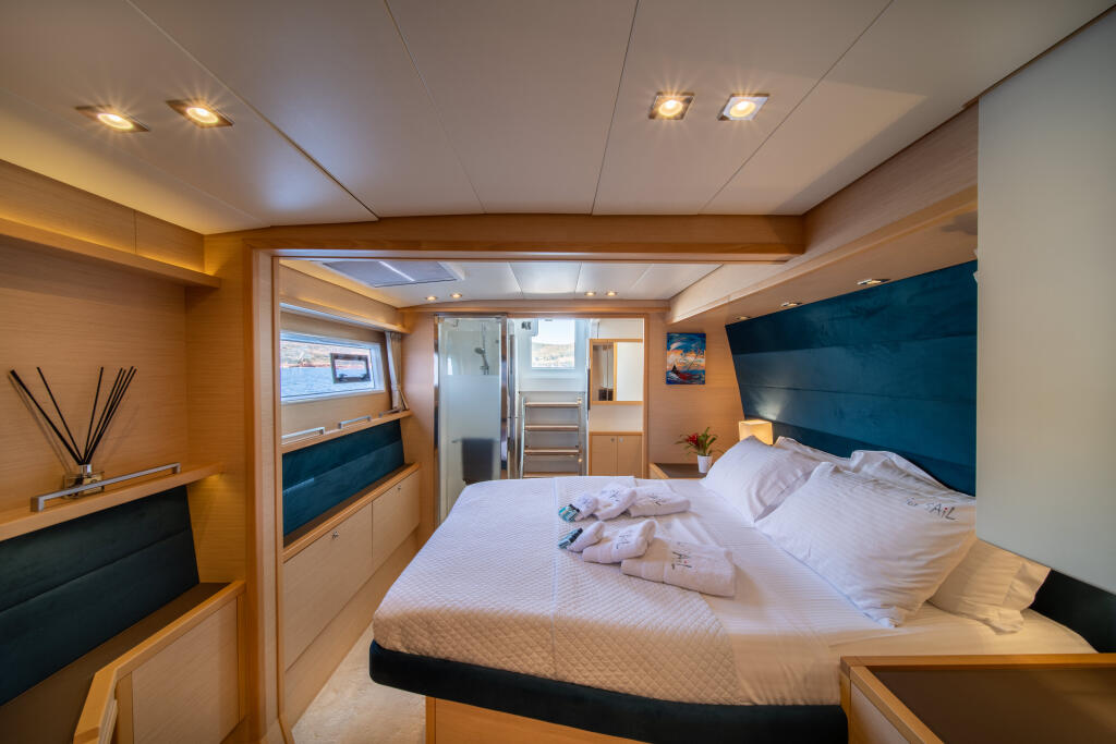 Lagoon 560 For Sail
