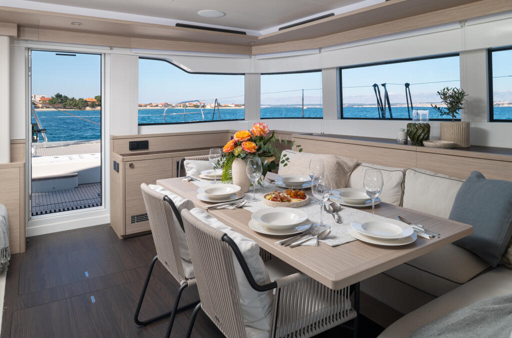 Lagoon 60 Diamond Diva