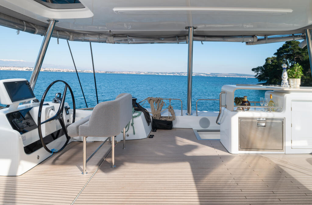 Lagoon 60 Diamond Diva