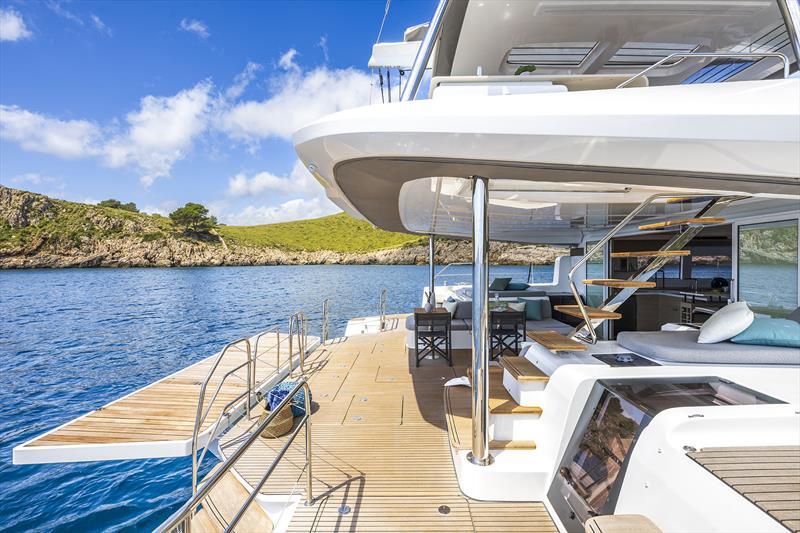 Lagoon 60 Catwalk I