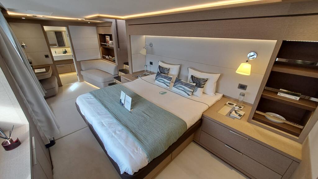 Lagoon Seventy 7 La Desirade