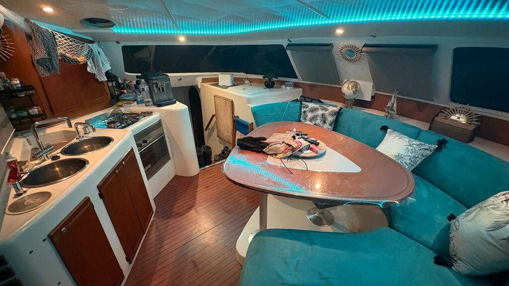 Lavezzi 40 Escape
