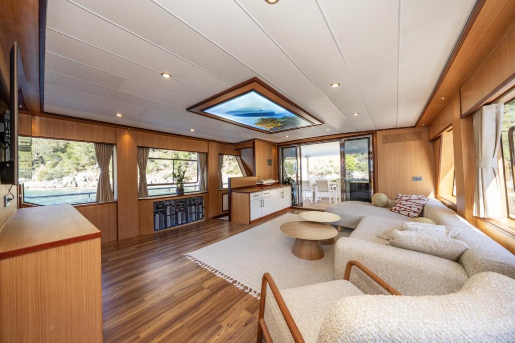 Lila Trawler Lila Trawler
