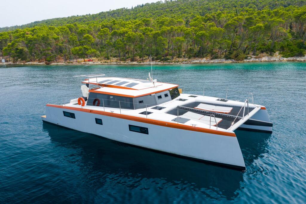 Luna 47 Power Orange
