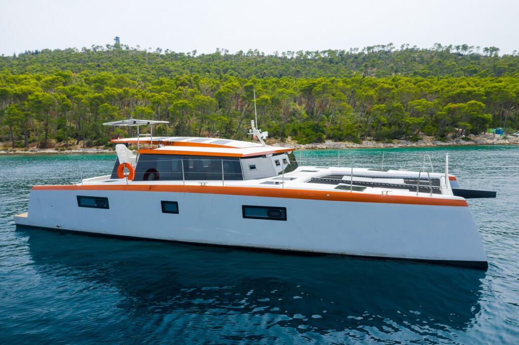 Luna 47 Power Orange