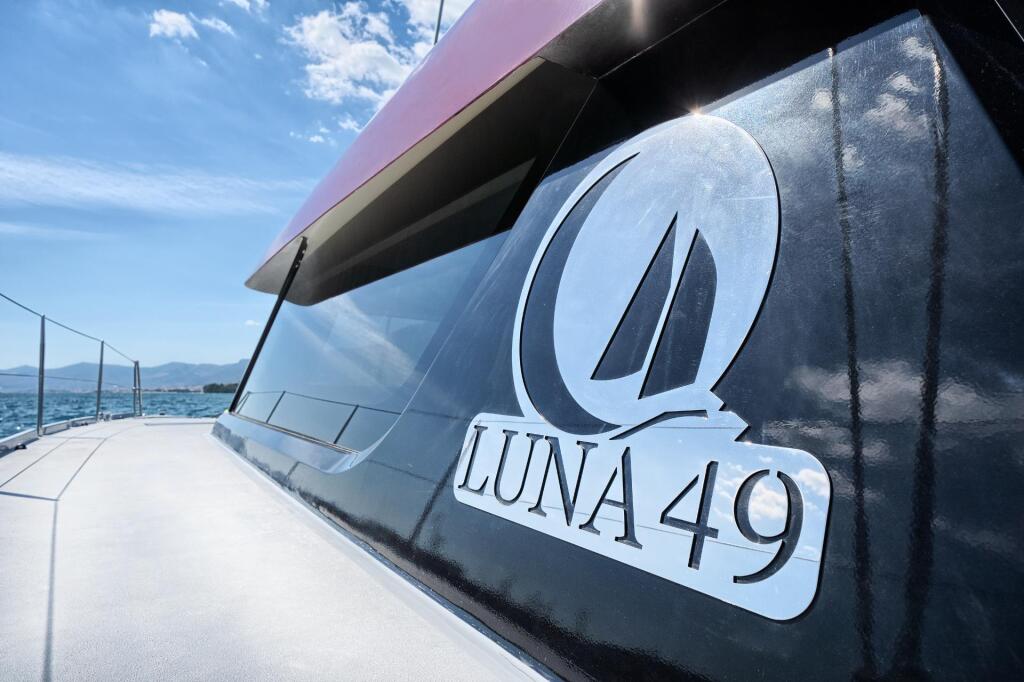 Luna 49 Katamaran