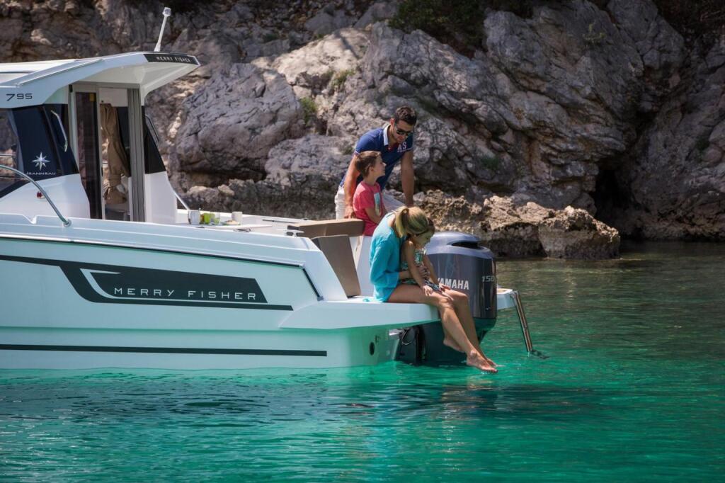 Merry Fisher 795 Duga