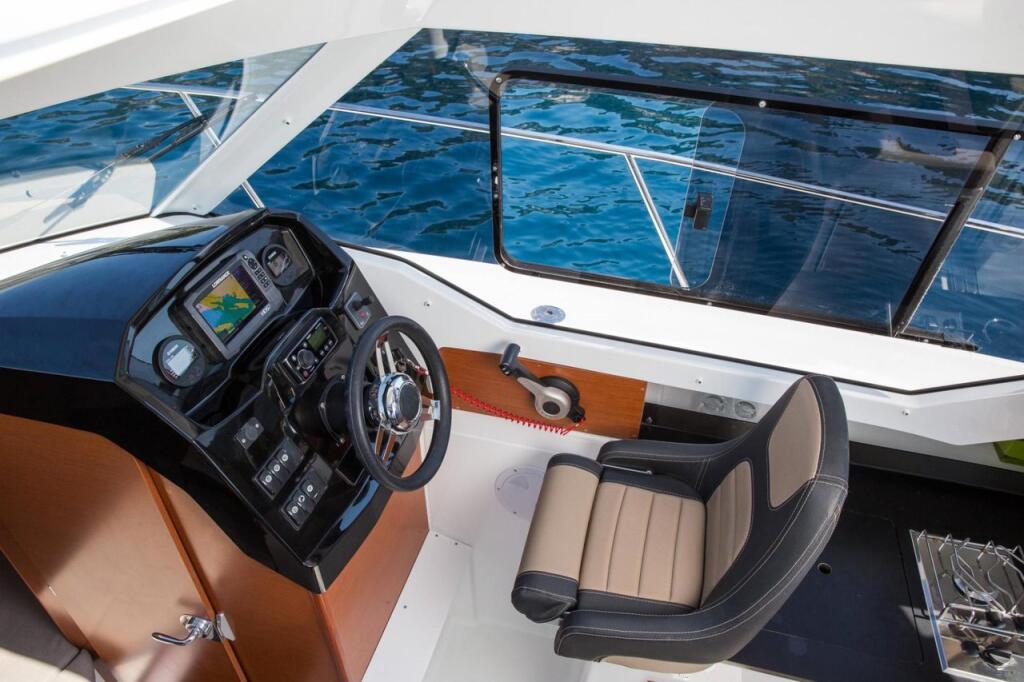 Merry Fisher 795 Duga