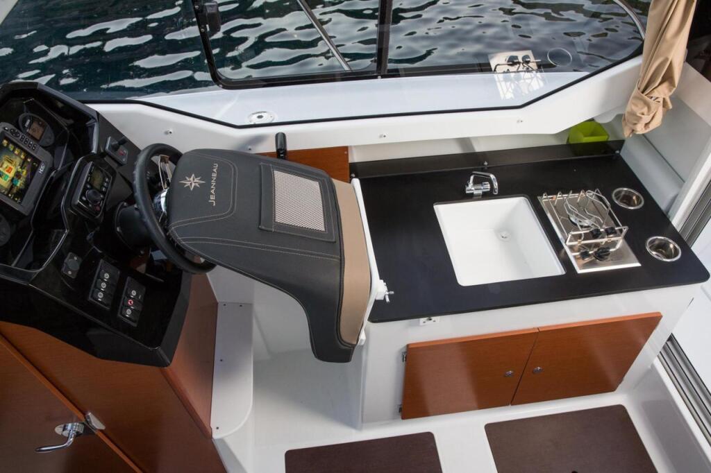 Merry Fisher 795 Duga