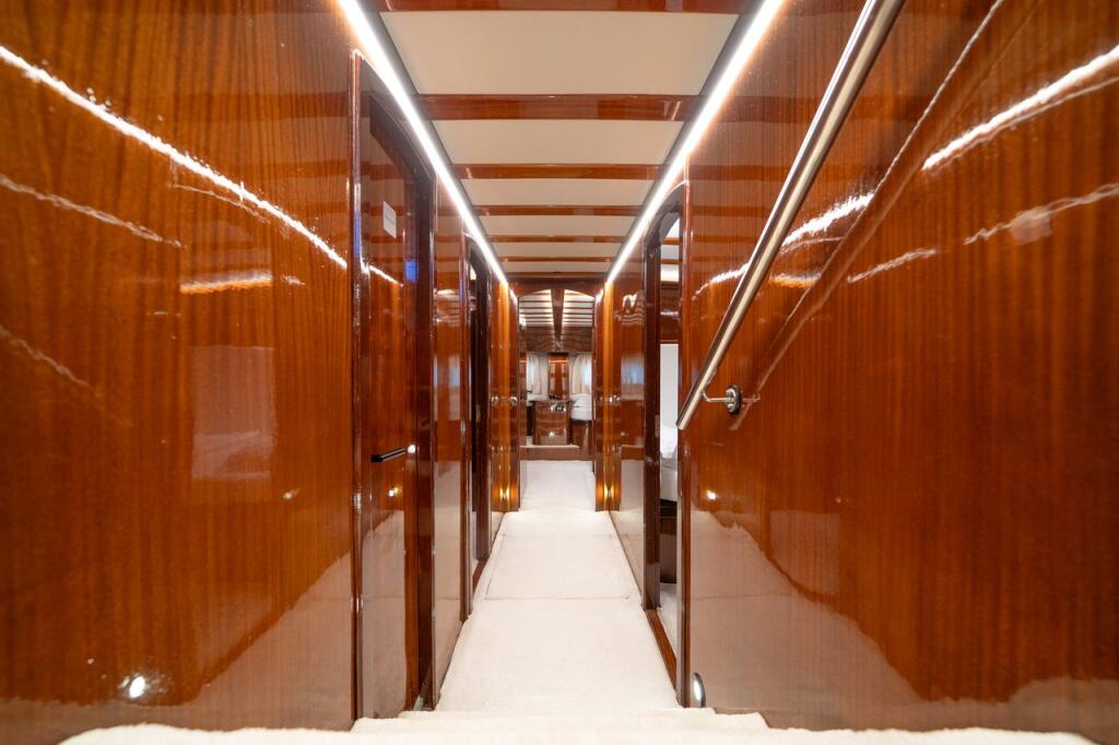M/S Allure Allure