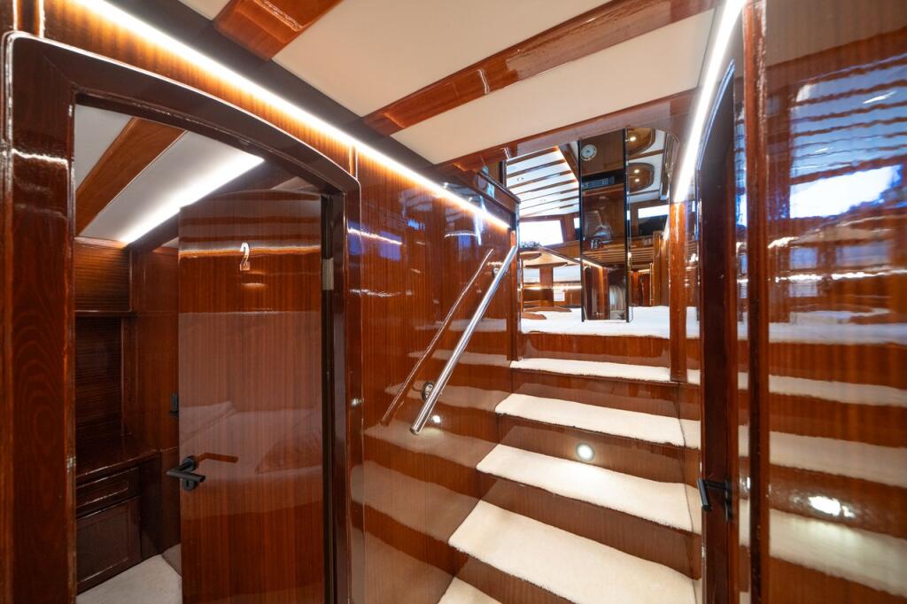 M/S Allure Allure
