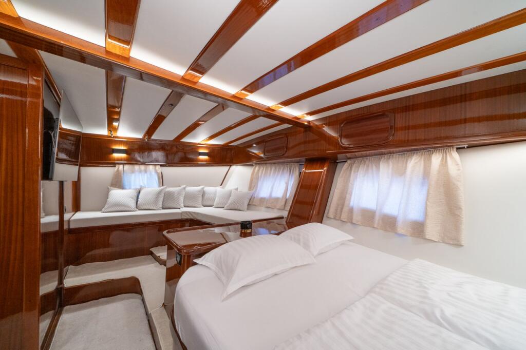 M/S Allure Allure