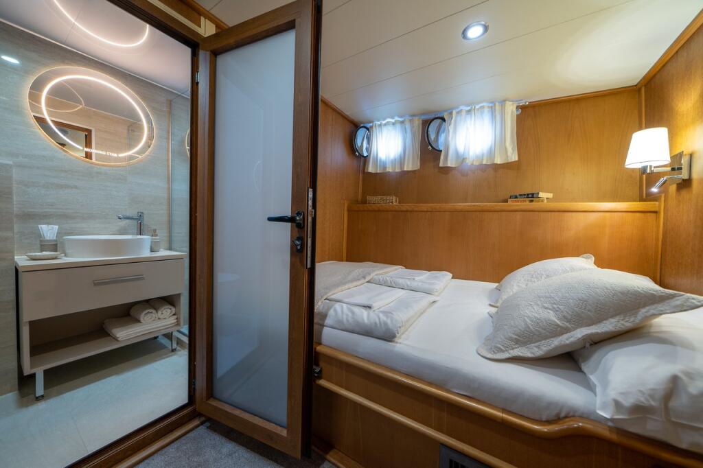 M/S Morning Star Morning Star