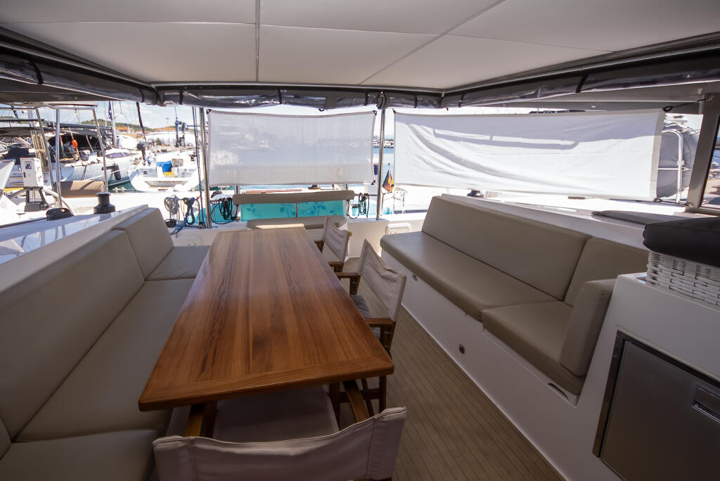 Nautitech 40 open NEW Whale Symphony