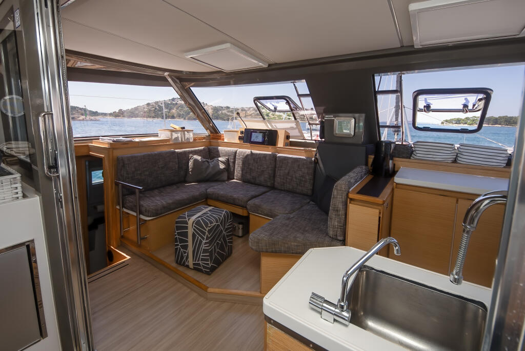 Nautitech 40 open NEW Whale Symphony