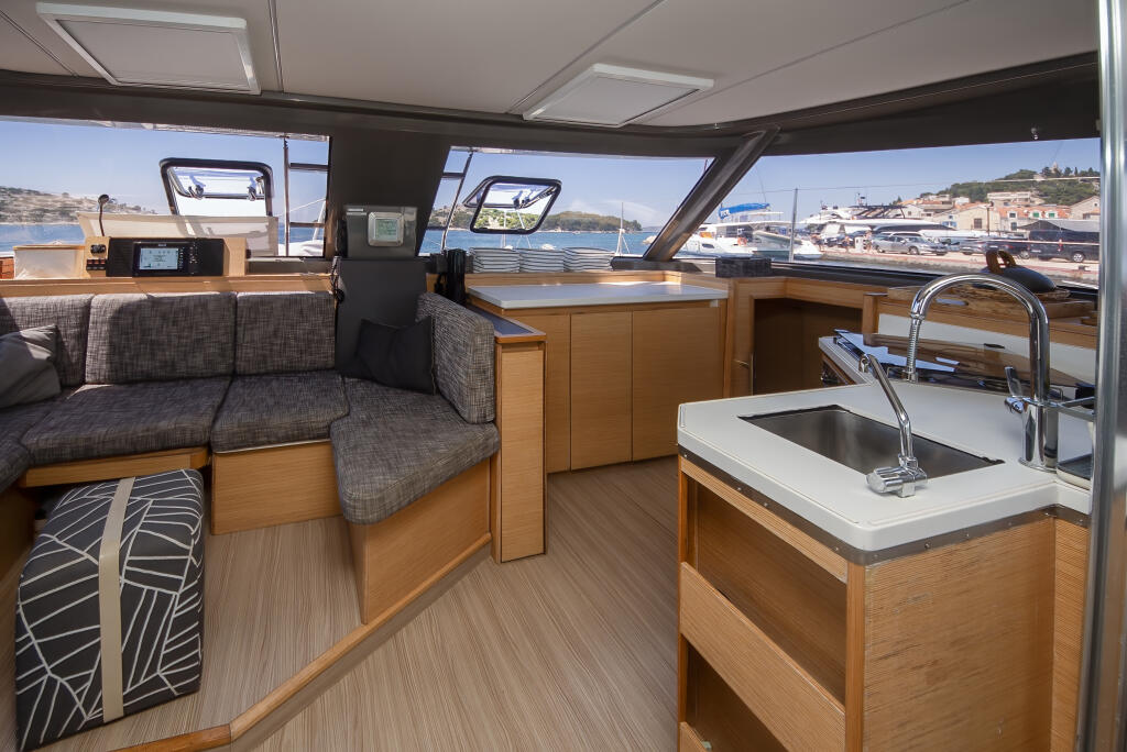 Nautitech 40 open NEW Whale Symphony