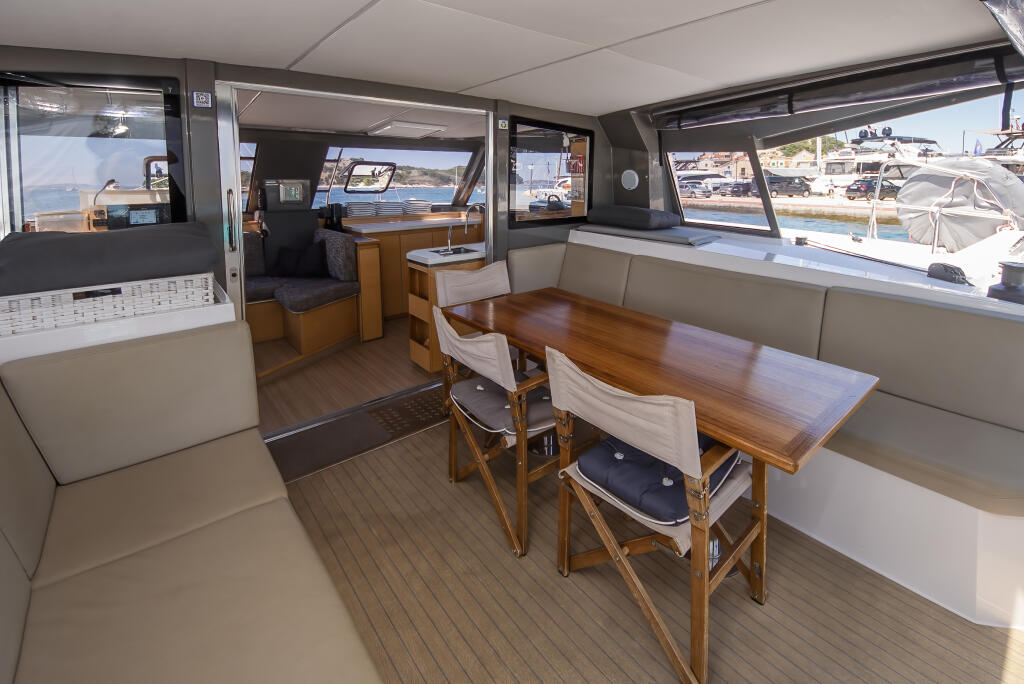 Nautitech 40 open NEW Whale Symphony