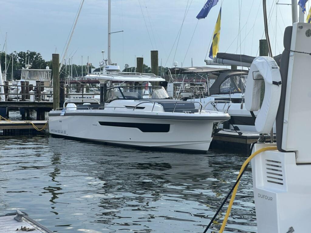 Nimbus T11 Rosie