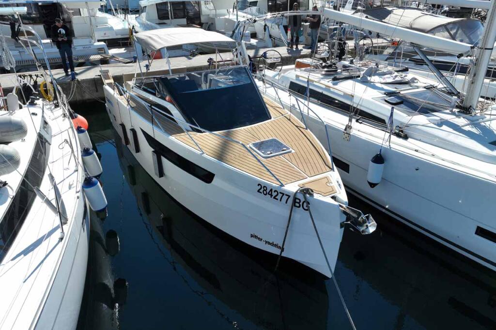 Nuva M9 Cabin Babac