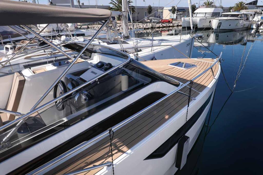 Nuva M9 Cabin Babac