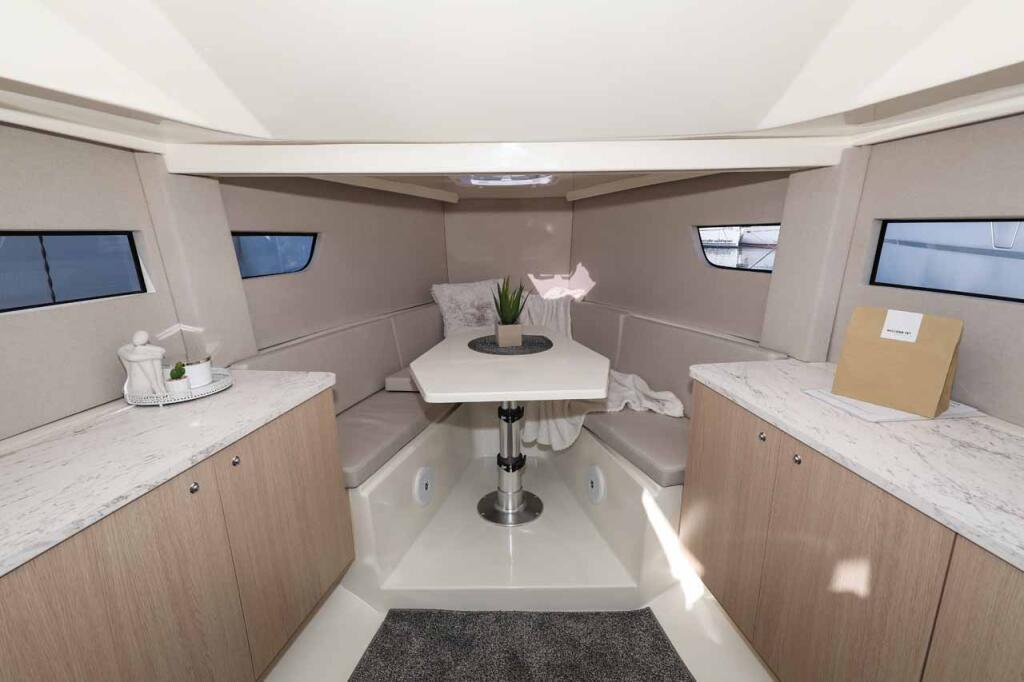 Nuva M9 Cabin Babac