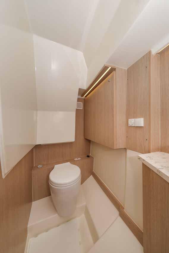 Nuva M9 Cabin Babac