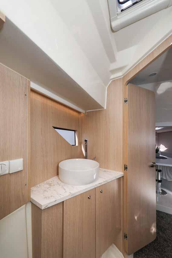 Nuva M9 Cabin Babac