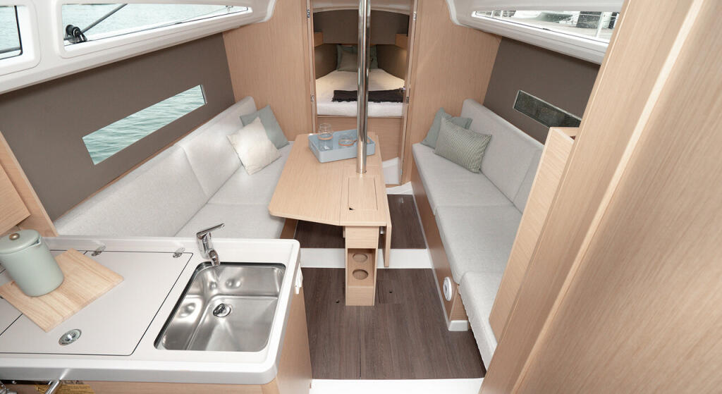 Oceanis 30.1 Peanut