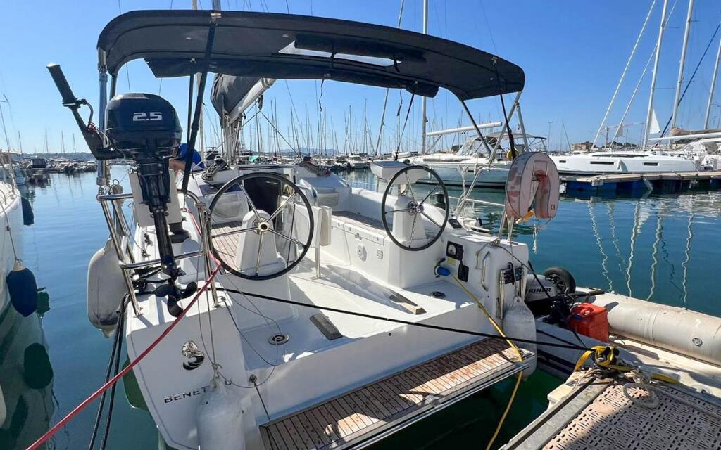 Oceanis 30.1 Jeep