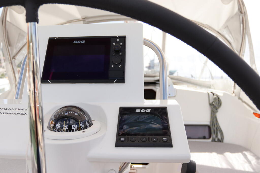 Oceanis 31 Chilli