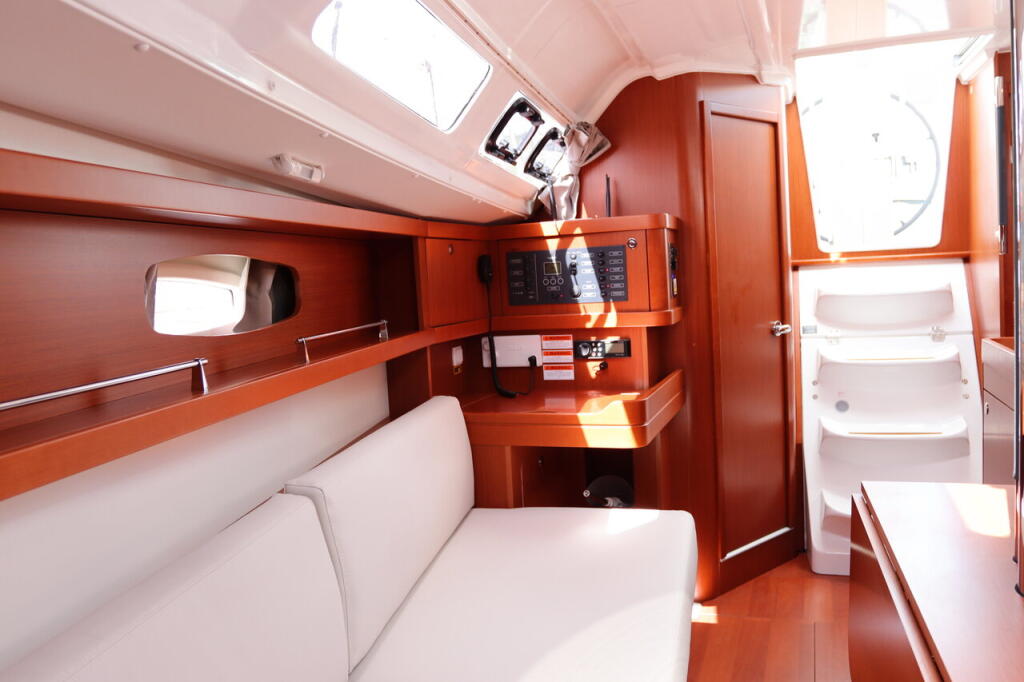 Oceanis 31 Chilli