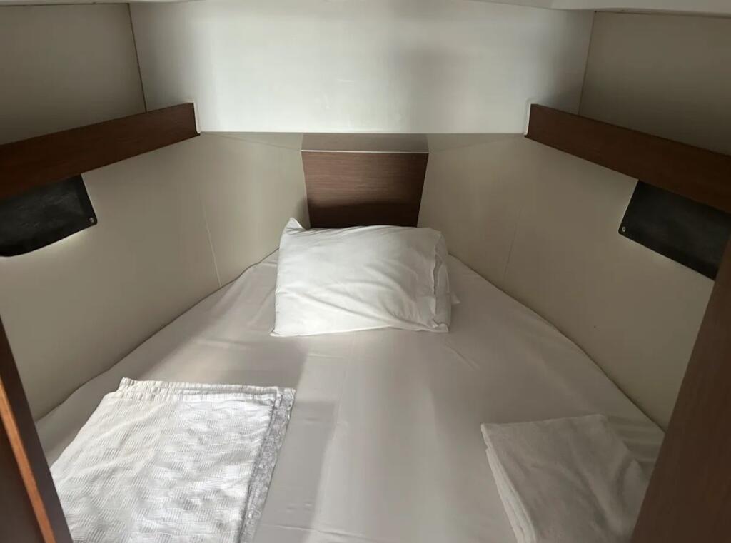 Oceanis 34.1 Sail Lynx