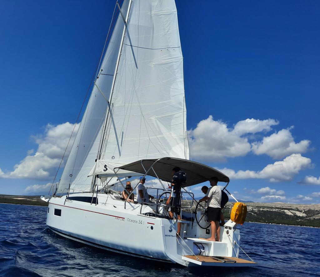 Oceanis 34.1 Sailing Spirit