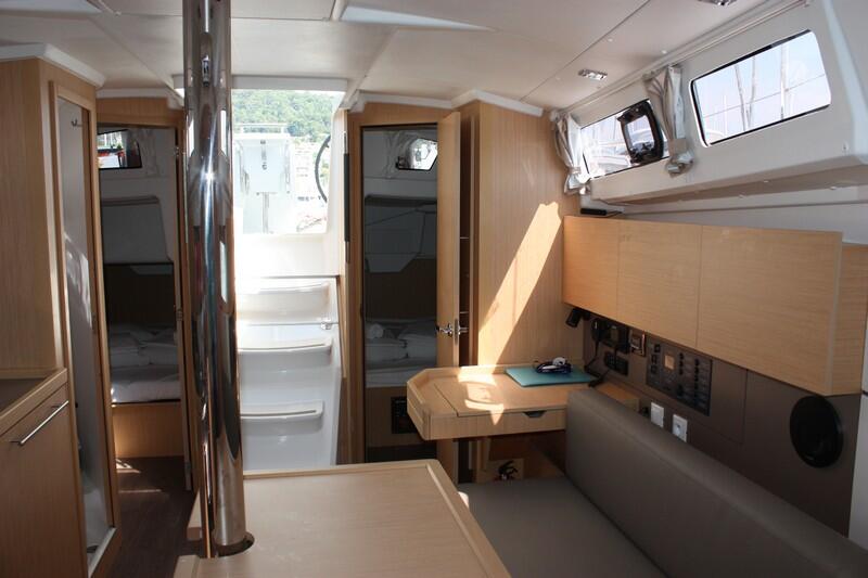 Oceanis 35.1 Maya Bay 2