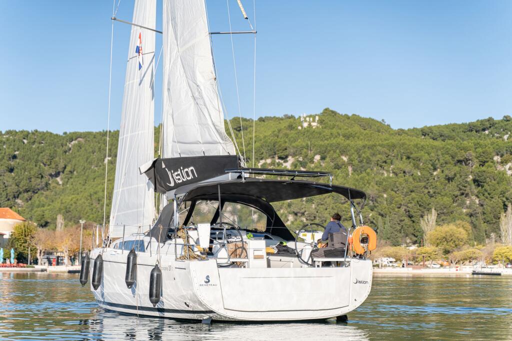 Oceanis 37.1 First Dream