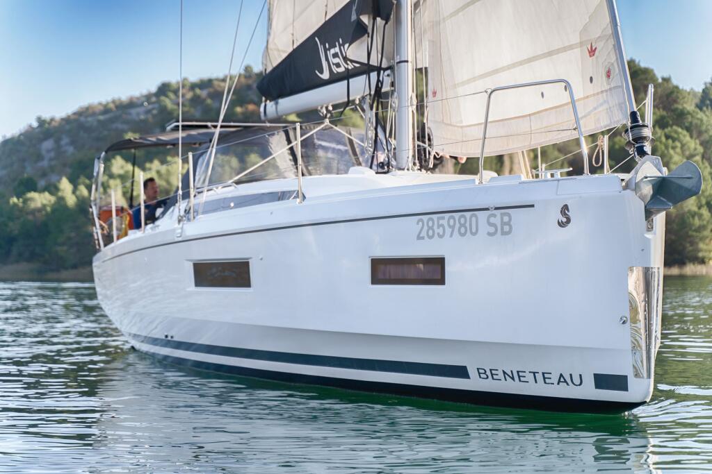 Oceanis 37.1 First Dream