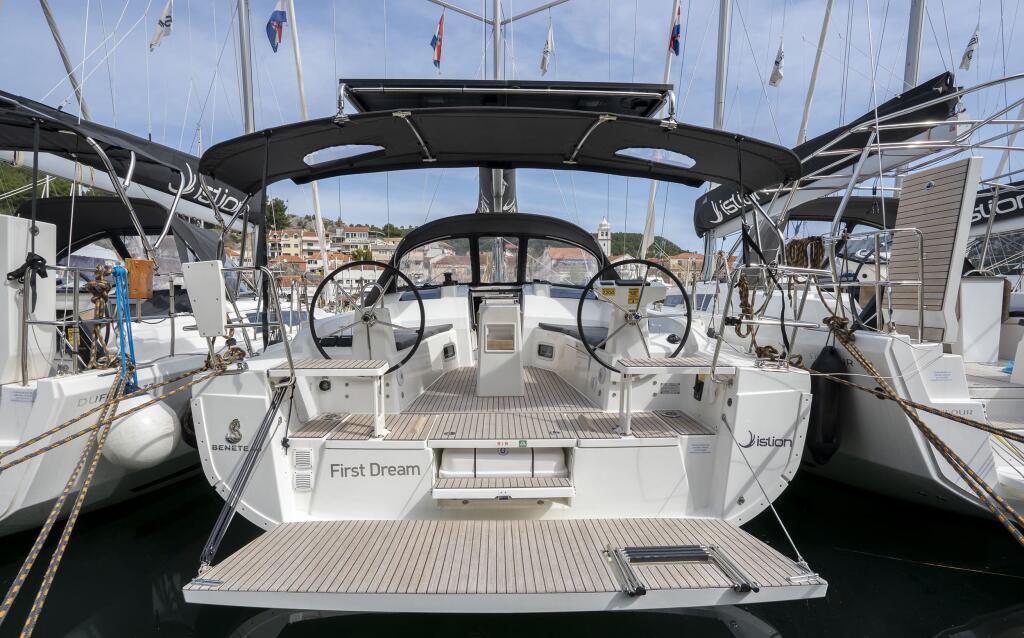 Oceanis 37.1 First Dream