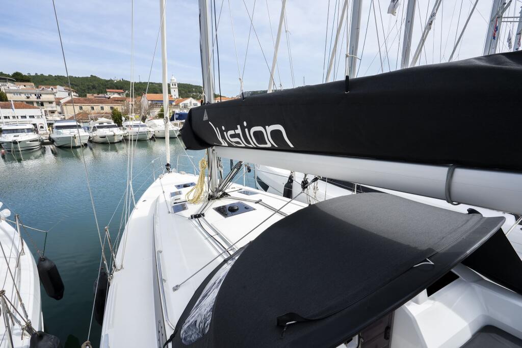 Oceanis 37.1 First Dream