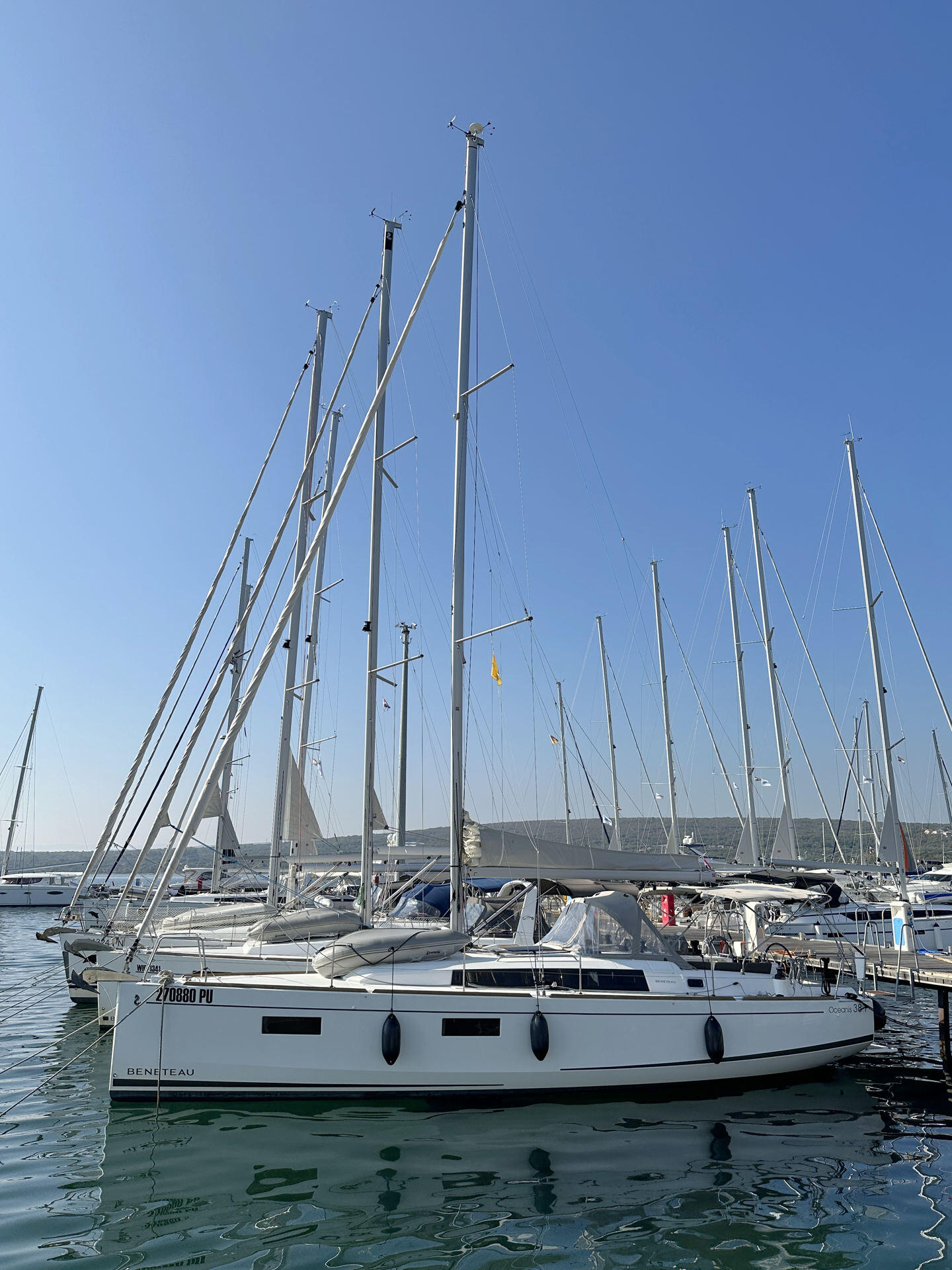 Oceanis 38.1 Tena