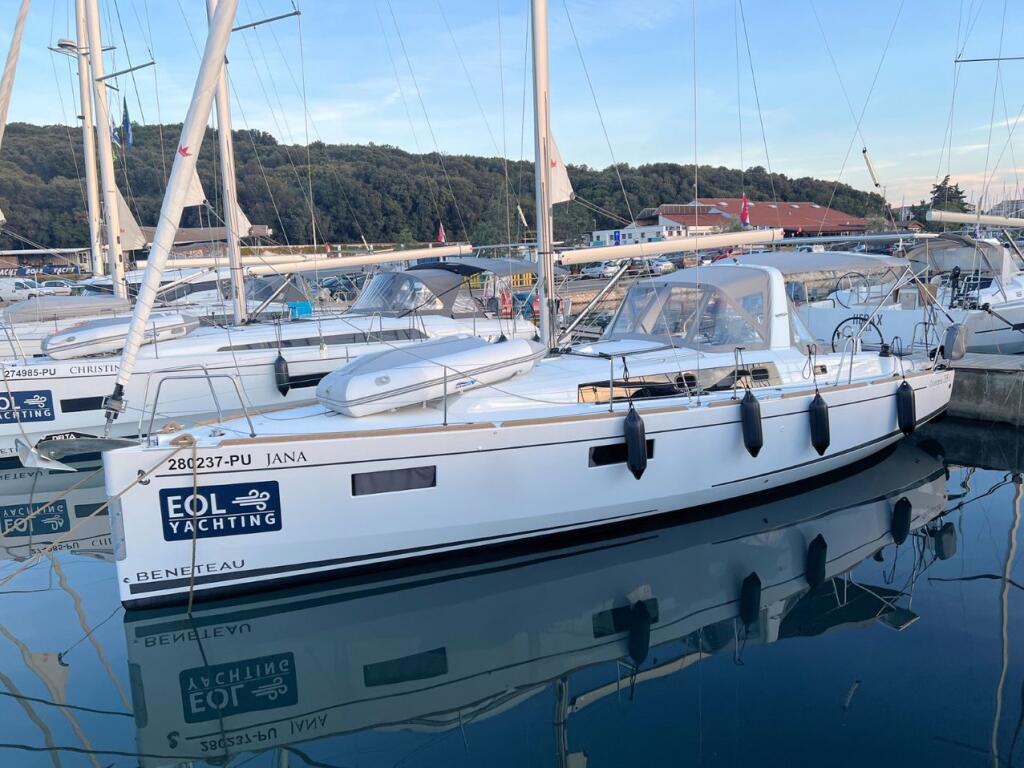 Oceanis 38.1 Jana