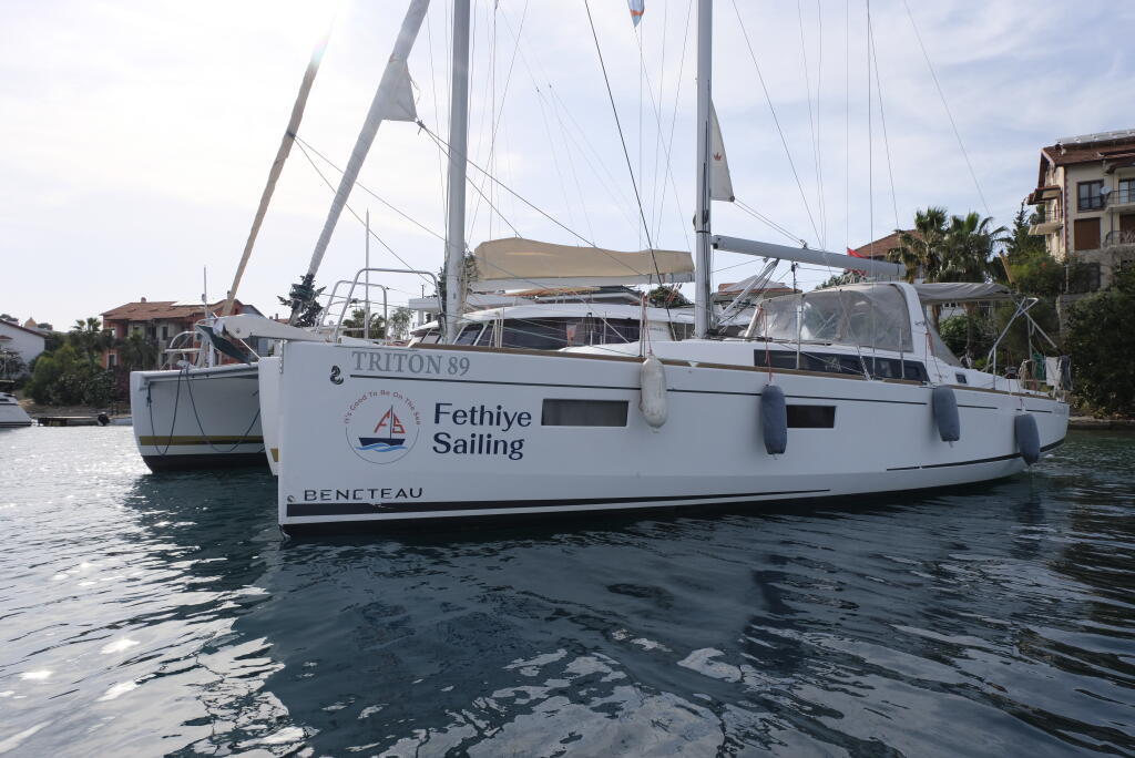 Oceanis 38.1 Triton 89